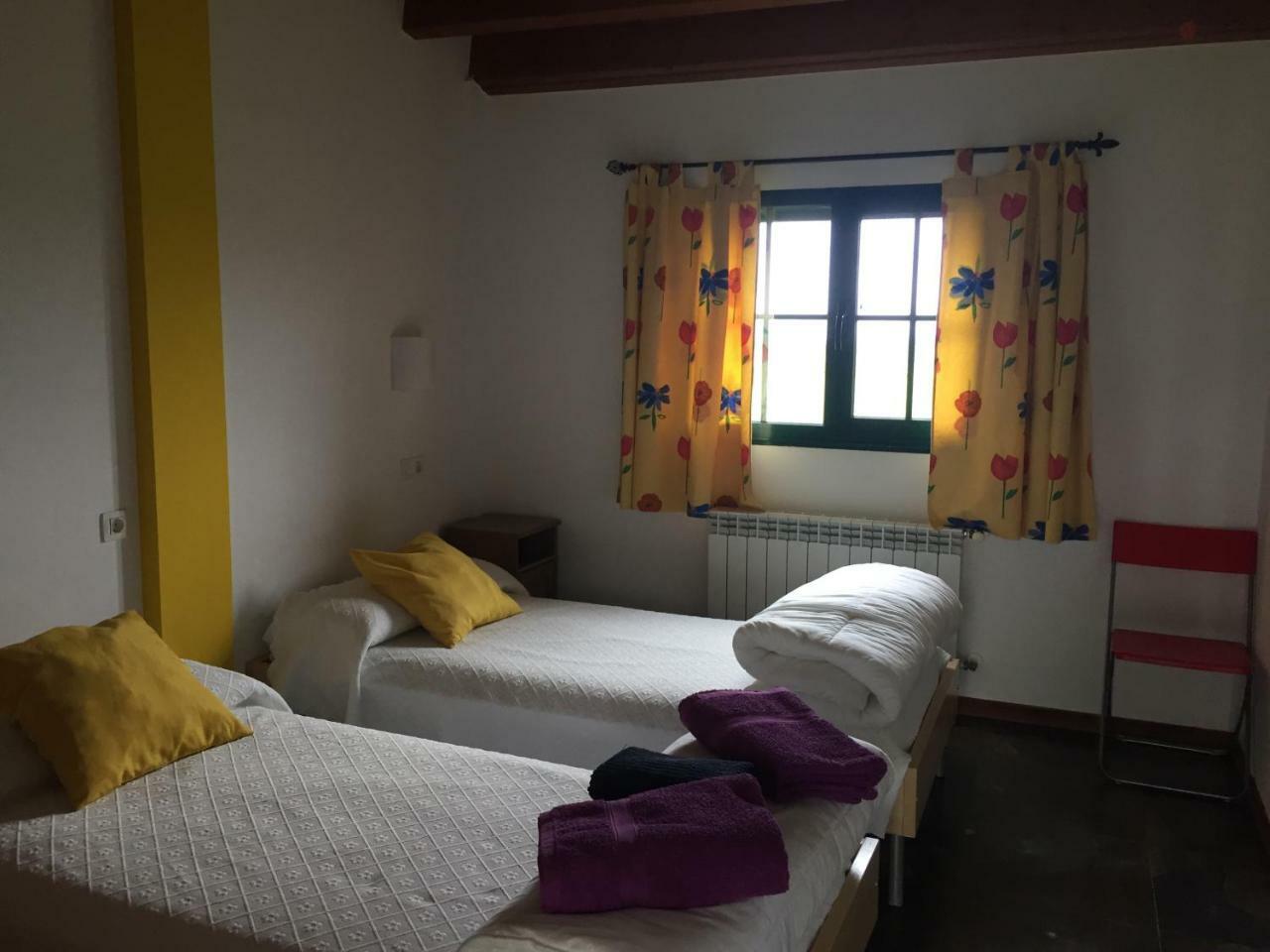 Albergue Paloma Y Lena Sarria Buitenkant foto